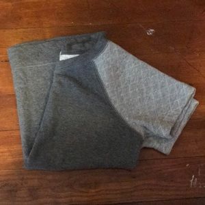 Short sleeved sweatshirt top w Quilted Sleeves